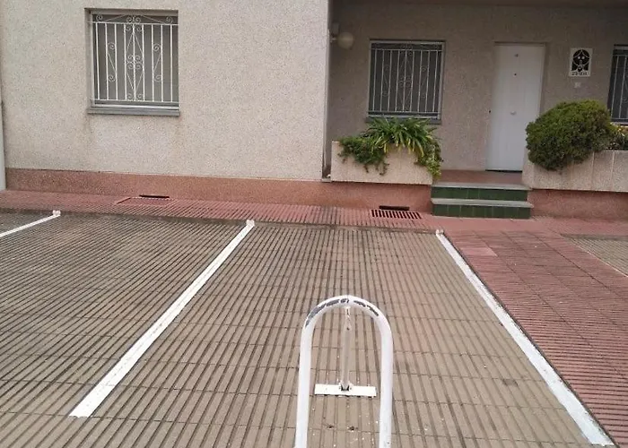 Maena Cali